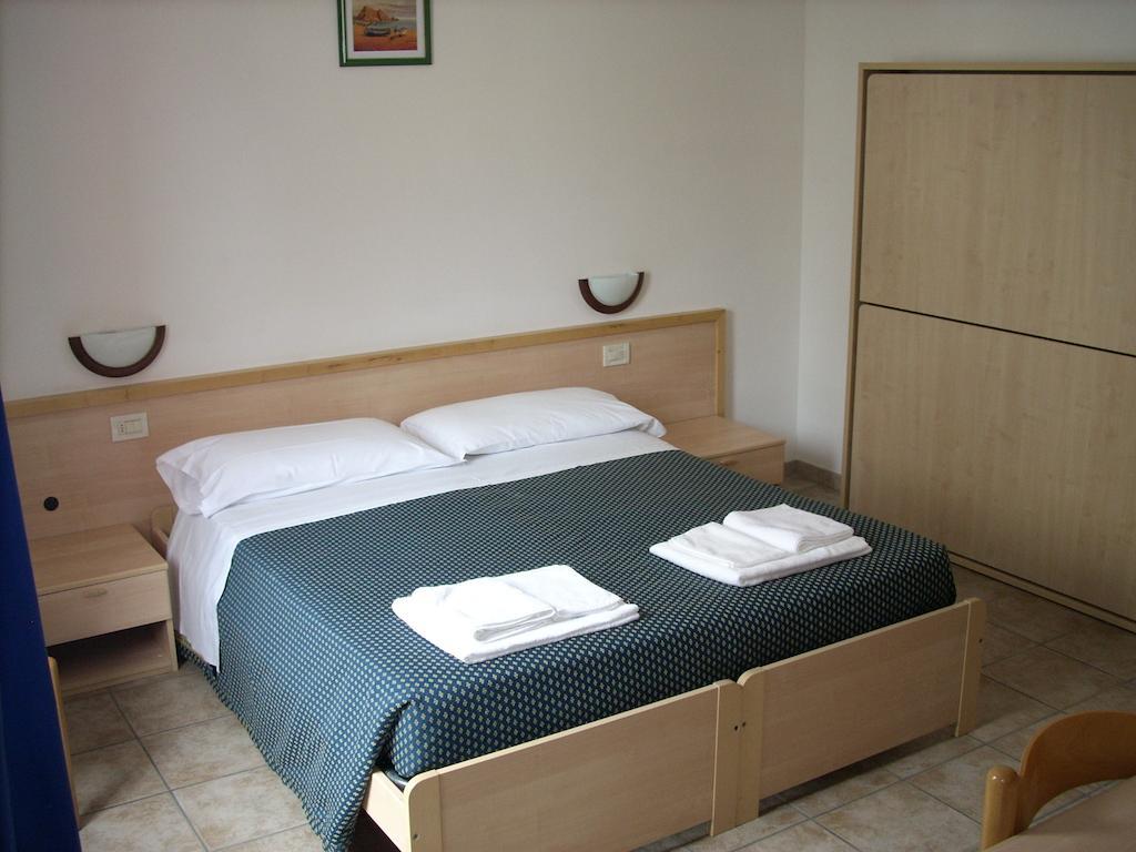 Hotel Il Parco Sirolo Room photo